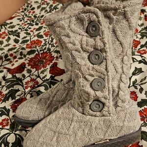 Muk Luks Gray Cable Knit Women's Slippers